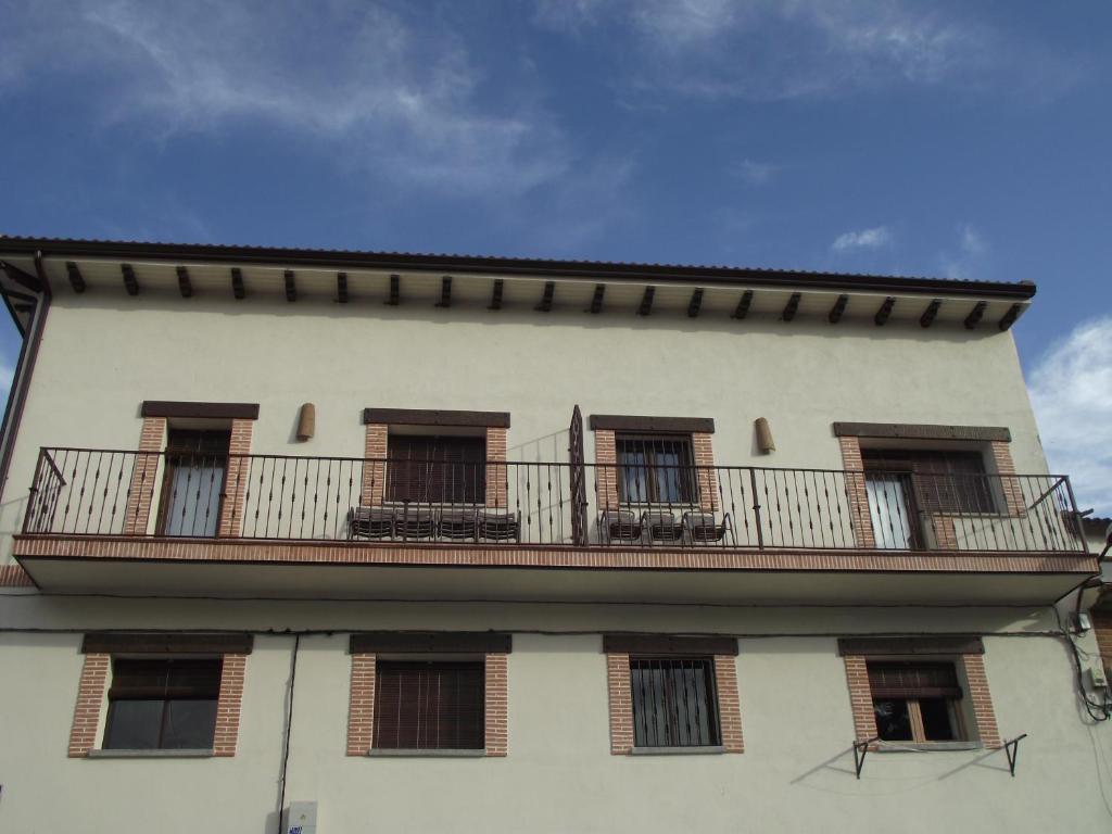 Apartamentos Puenteviejo Arenas de San Pedro Exterior photo